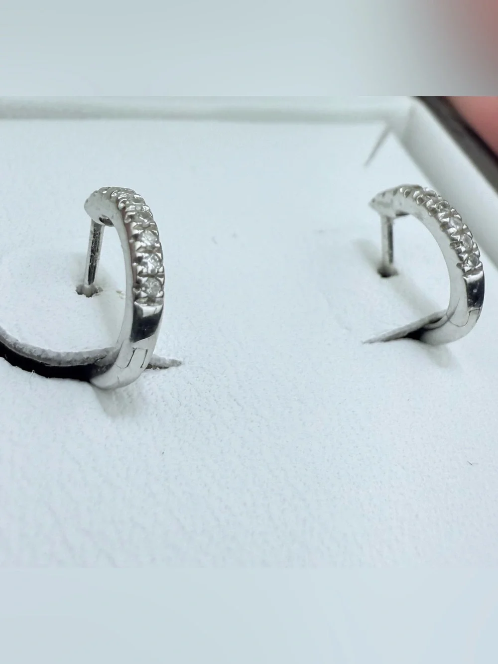 Lee Michael’s Fine Jewelry 14k White Gold Pavé Natural Diamond Huggie Earrings